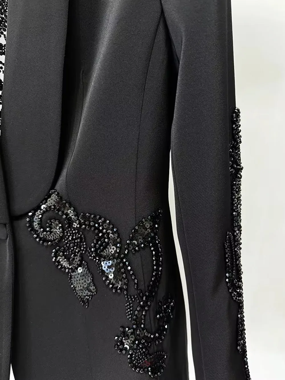 BENNE Embellished Blazer & Chiffon Pants Set