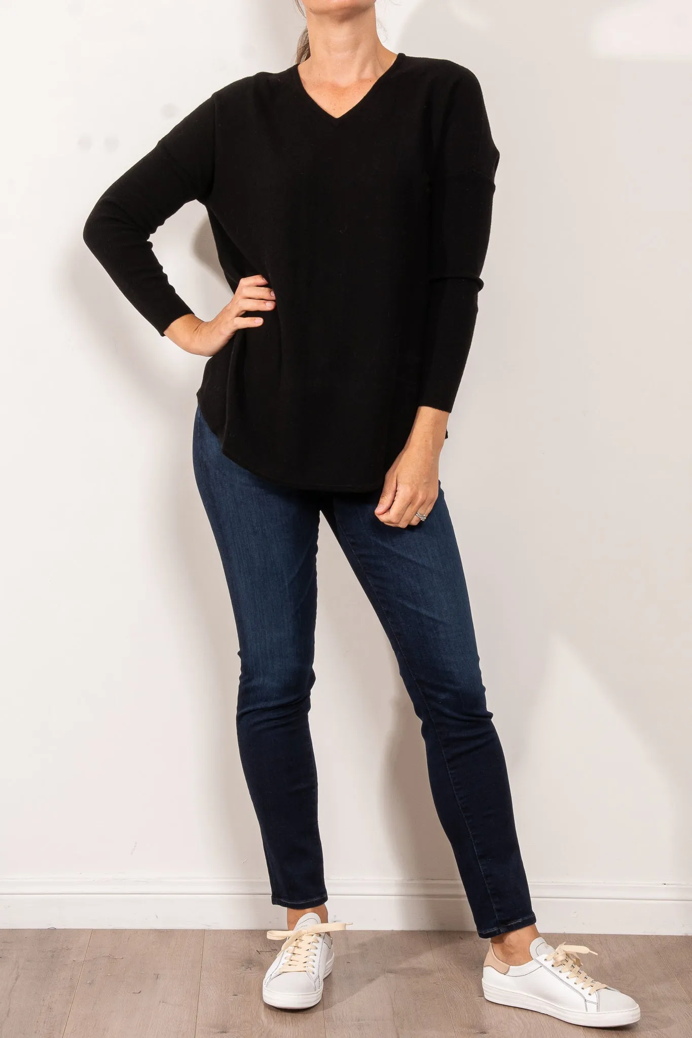 Bridge & Lord Curved Hem V Neck Jumper