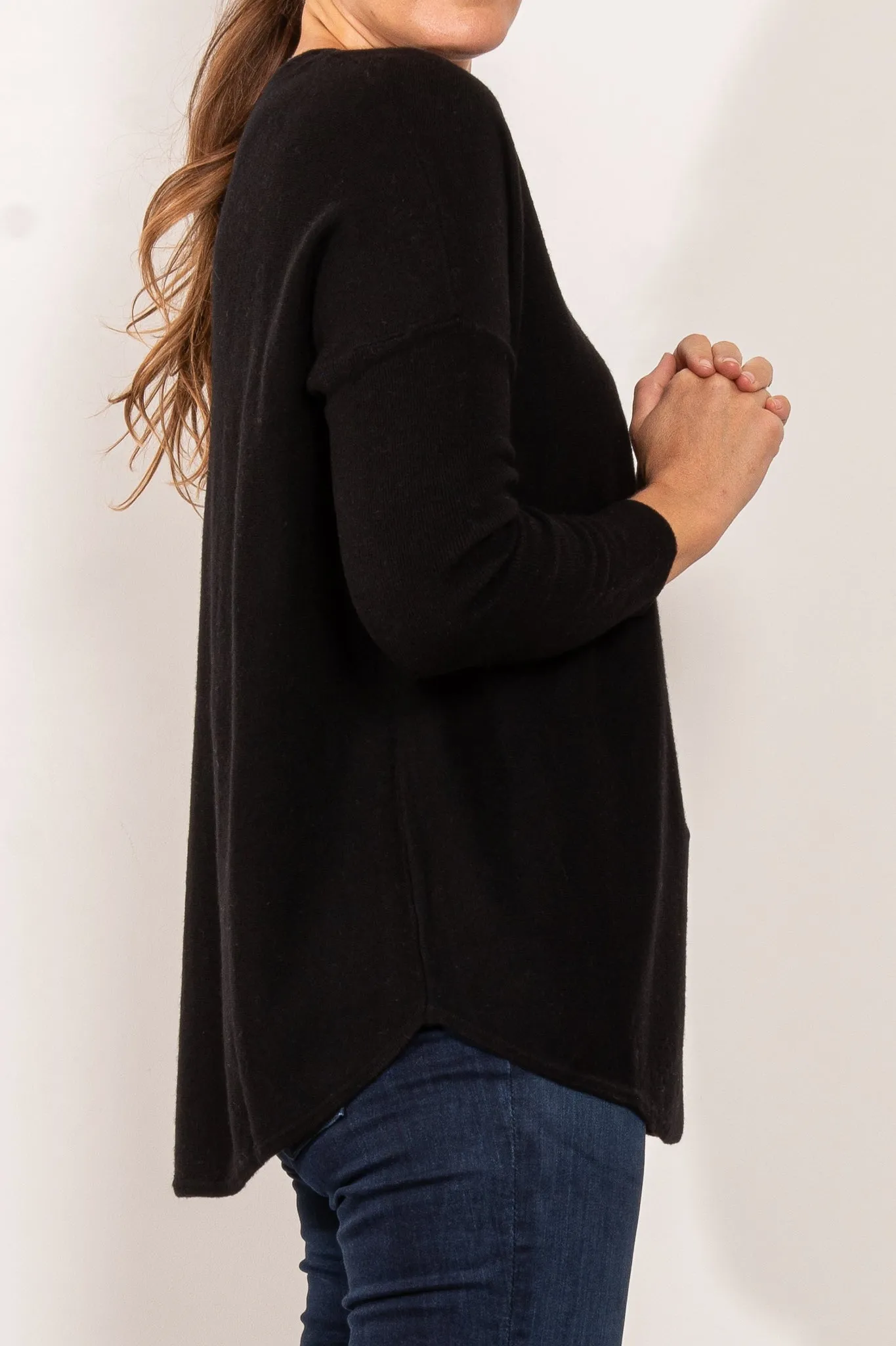 Bridge & Lord Curved Hem V Neck Jumper