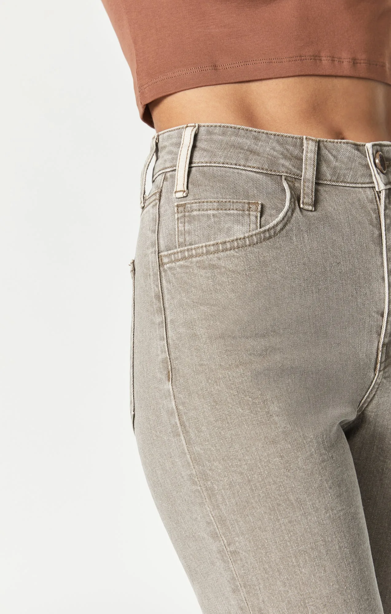 CINDY MOM JEANS IN BROWN NATURAL DYE