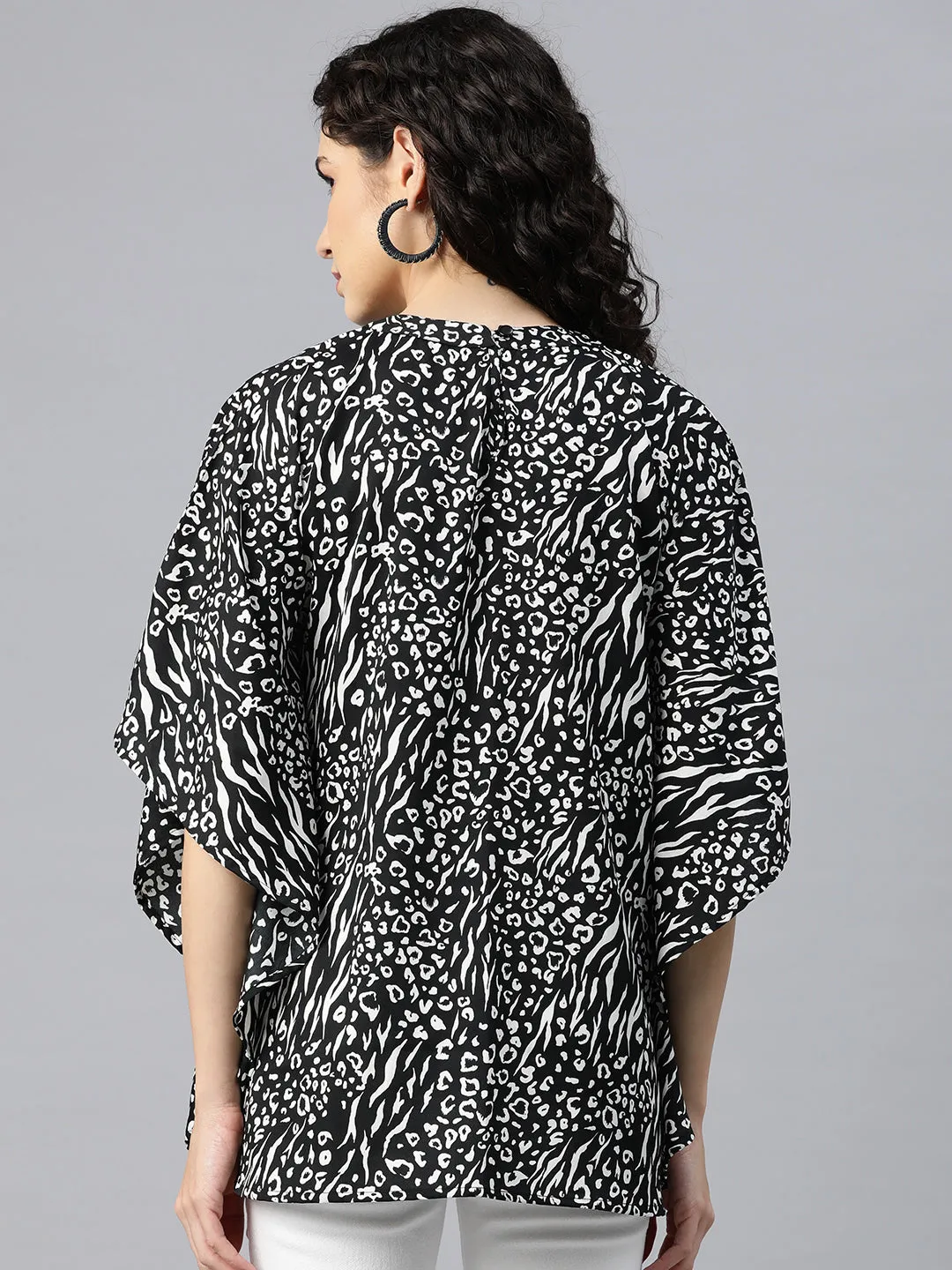 Cottinfab Women Abstract Printed Kimono Sleeve Kaftan
