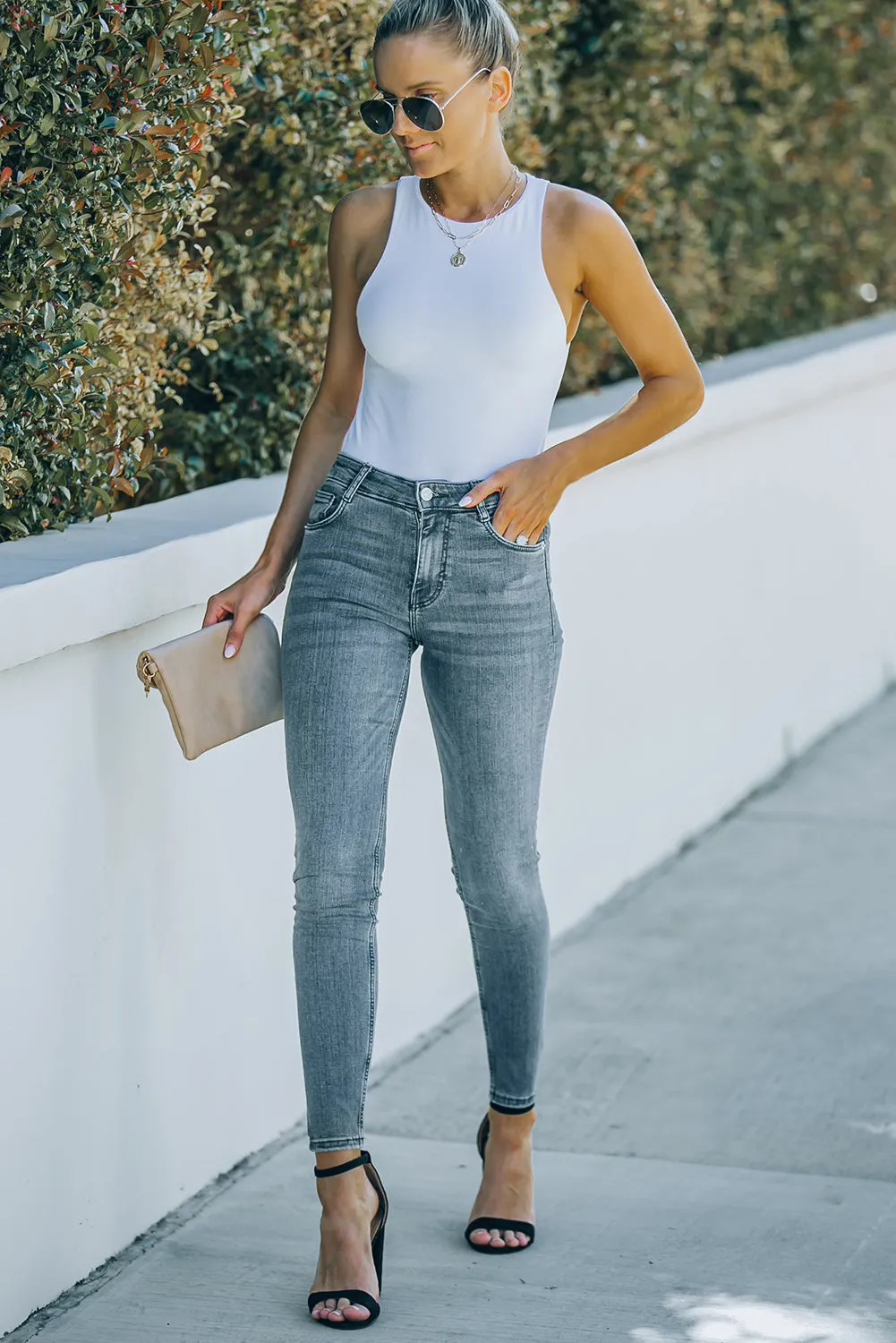 Faded Skinny Jeans with Pockets