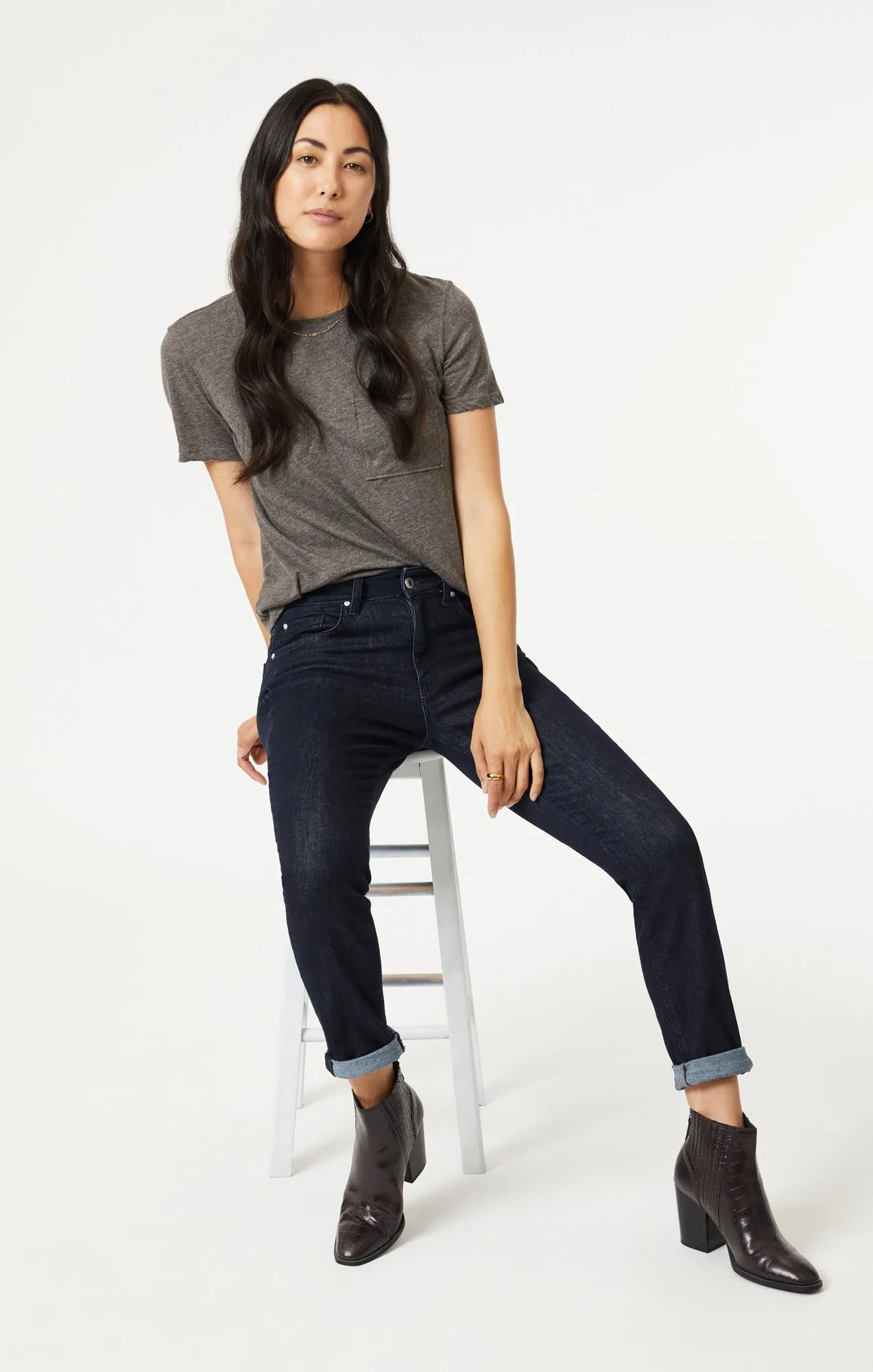 KATHLEEN SLIM BOYFRIEND IN SOLID RINSE FEATHER BLUE