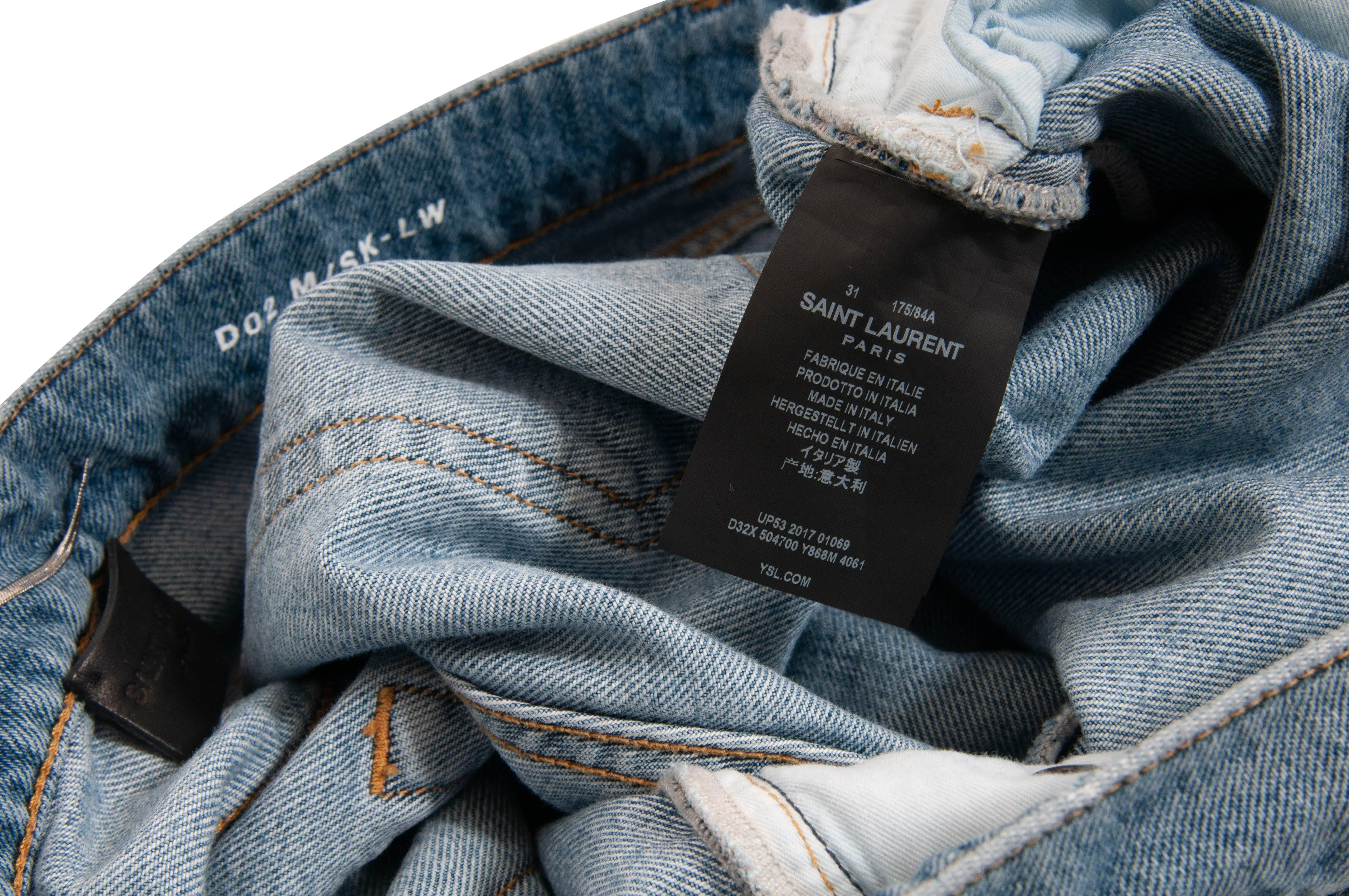 Knee Slashed Jeans (Light Wash Indigo)