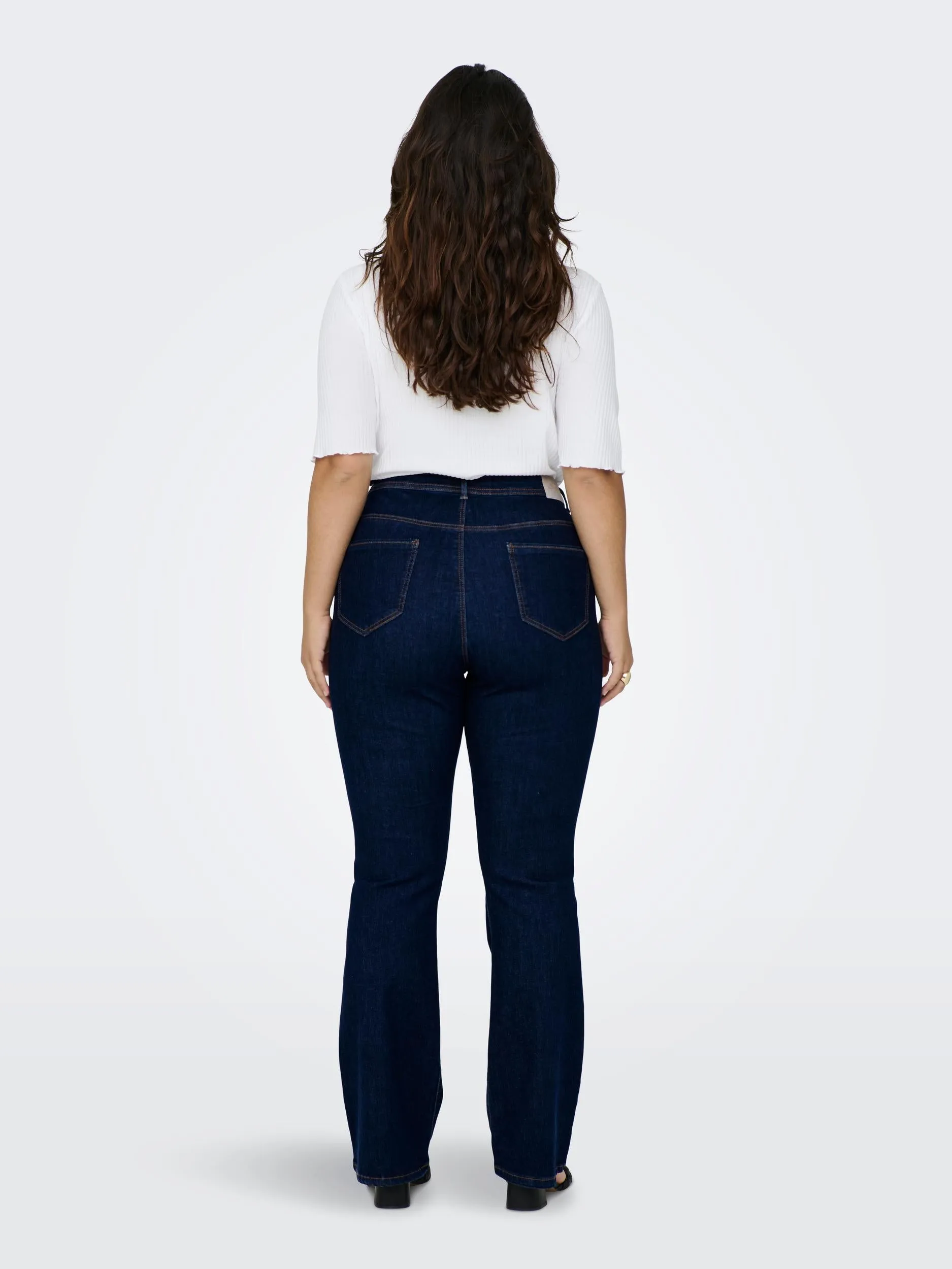 Only Carmakoma Sally Flared Jeans