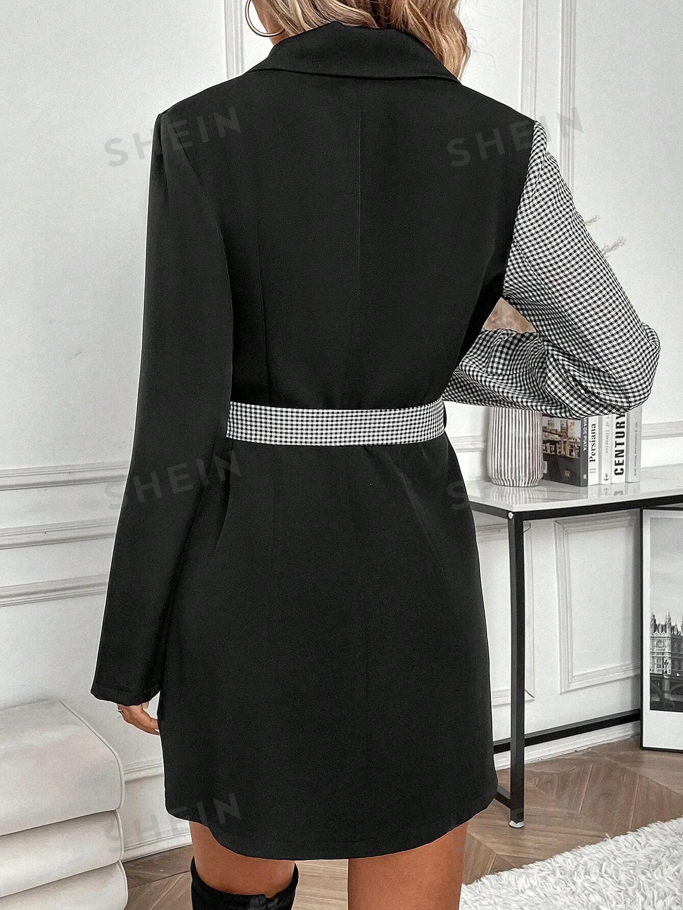 Privé Ladies' Plaid Suit Collar Belted Blazer
