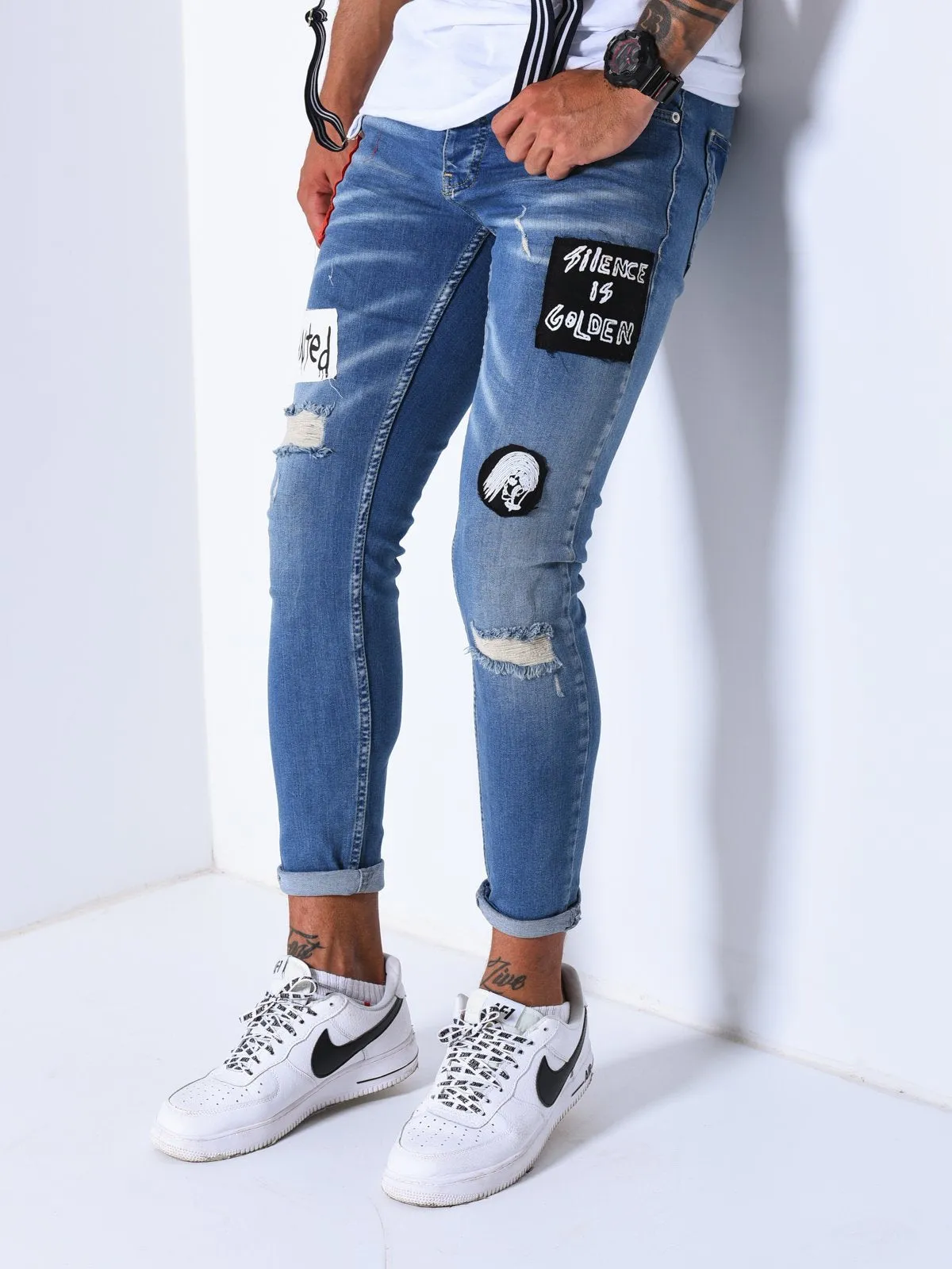 Ripped Jeans Patch Details