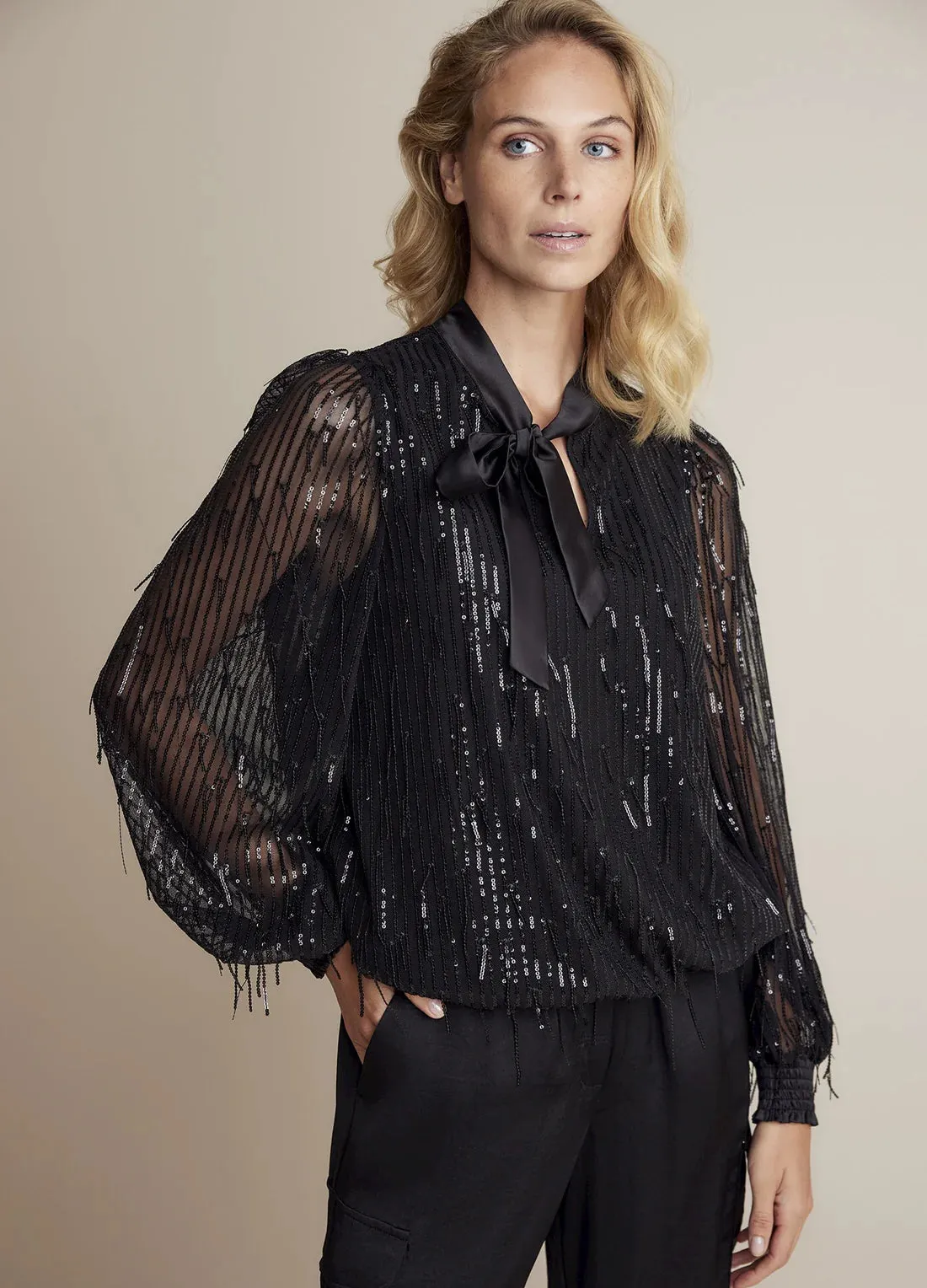 SUMMUM FRINGE SEQUINS TOP IN BLACK