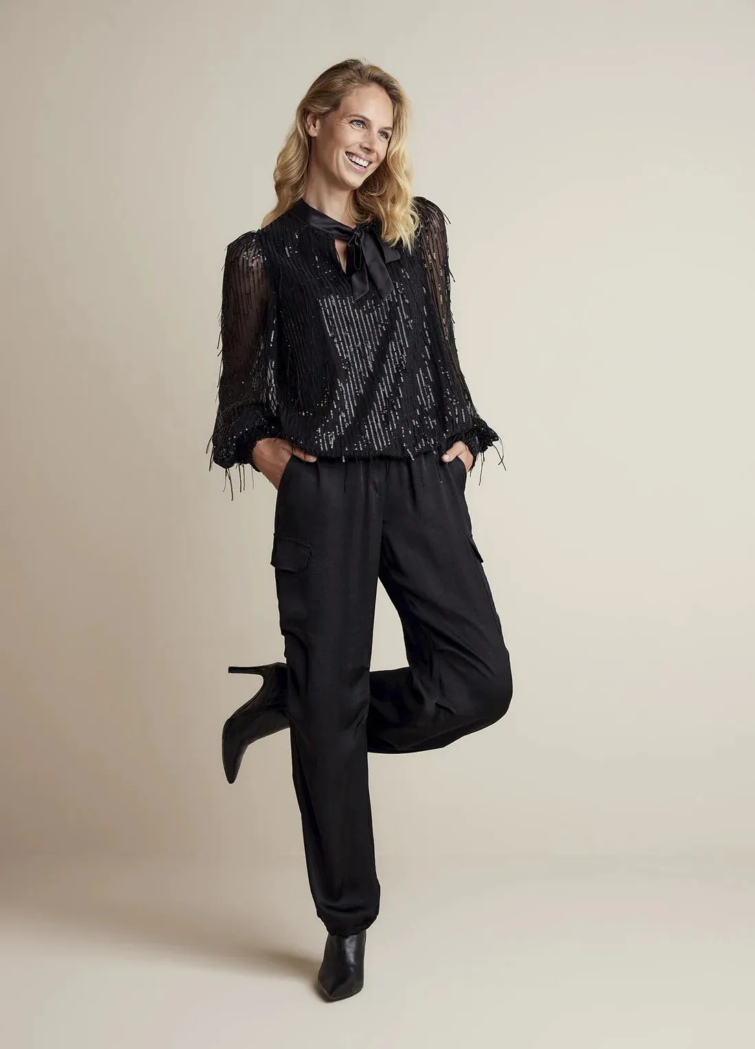 SUMMUM FRINGE SEQUINS TOP IN BLACK