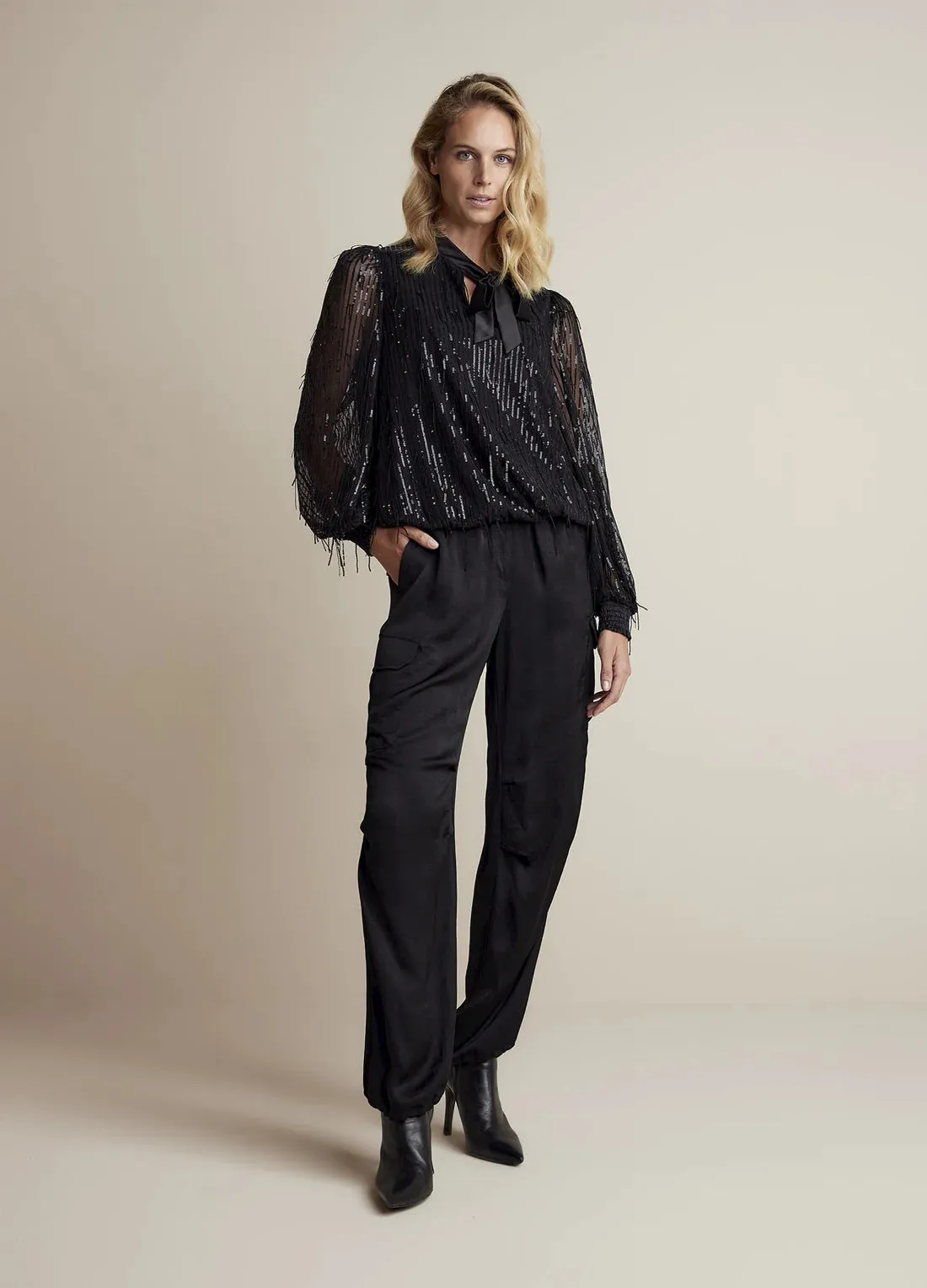 SUMMUM FRINGE SEQUINS TOP IN BLACK