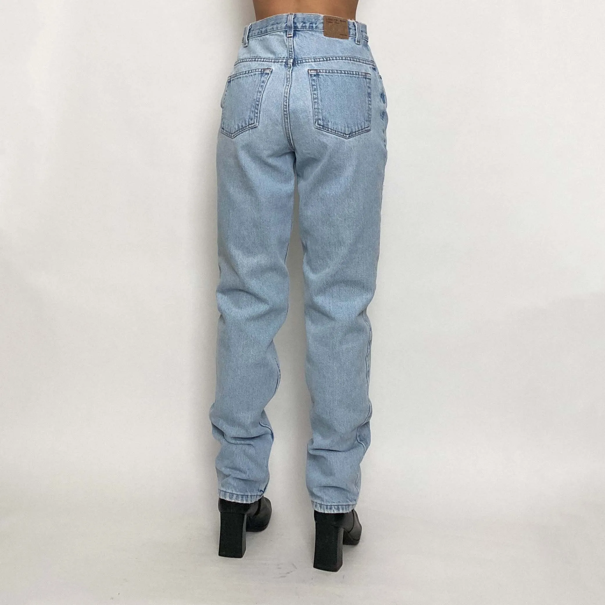 vintage high rise jeans - size 27