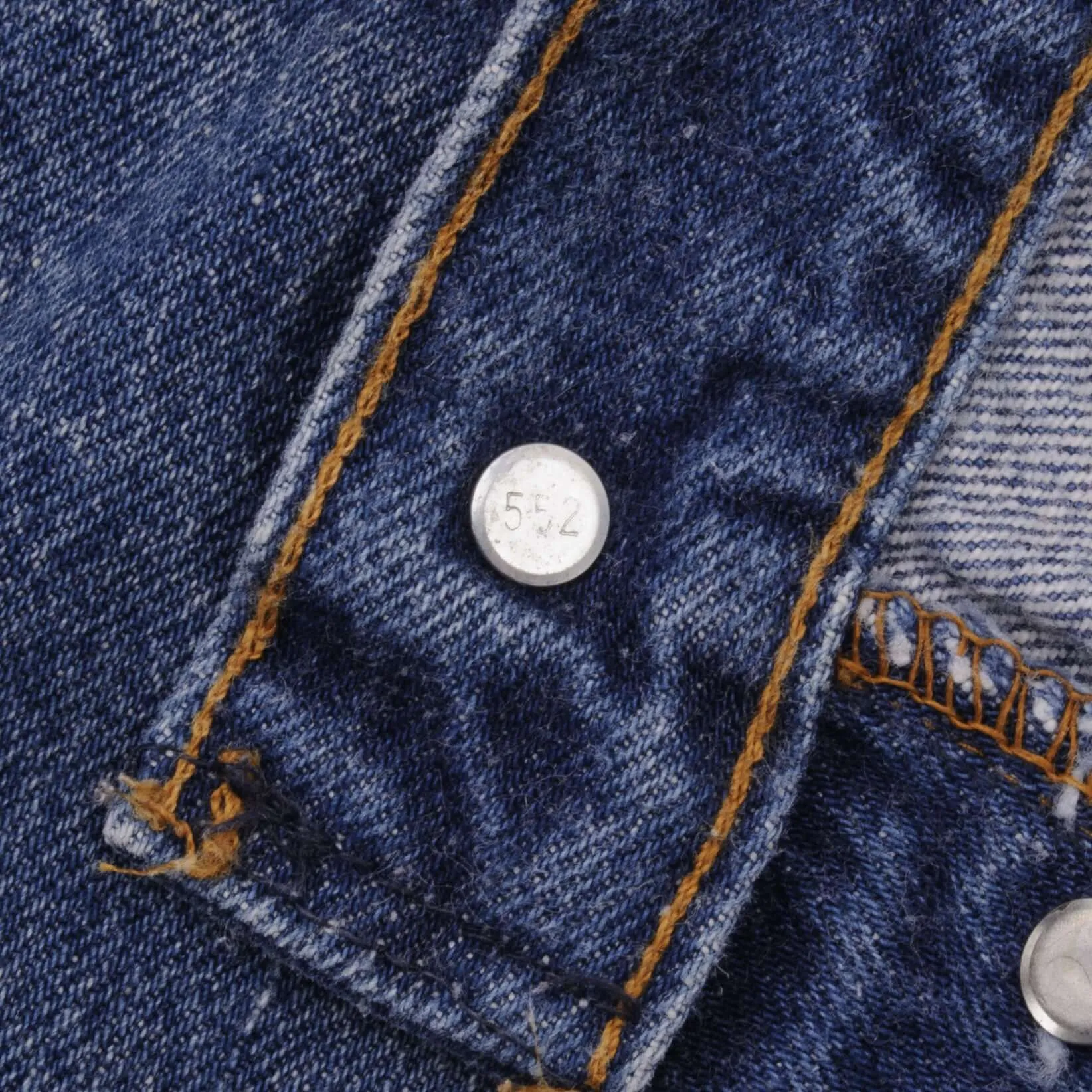 VINTAGE LEVIS 501 JEANS INDIGO 1980S SIZE W37 L32 MADE IN USA
