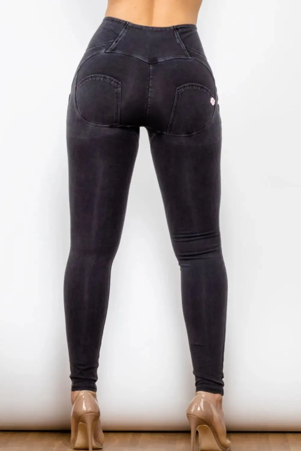 Zip Closure Skinny Jeans